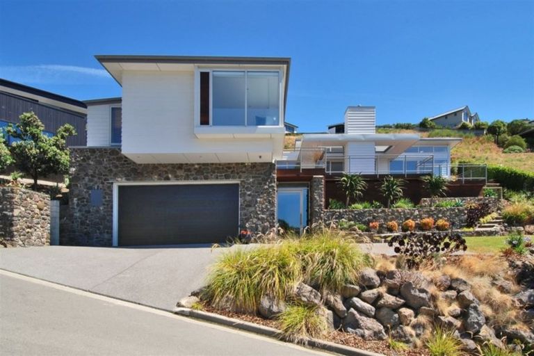 Photo of property in 10 Challenger Lane, Redcliffs, Christchurch, 8081