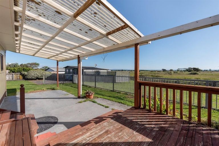 Photo of property in 244 Pukehina Parade, Pukehina, Te Puke, 3189
