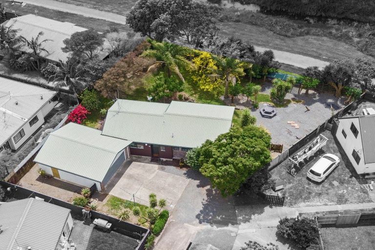 Photo of property in 11 Emery Place, Papamoa Beach, Papamoa, 3118