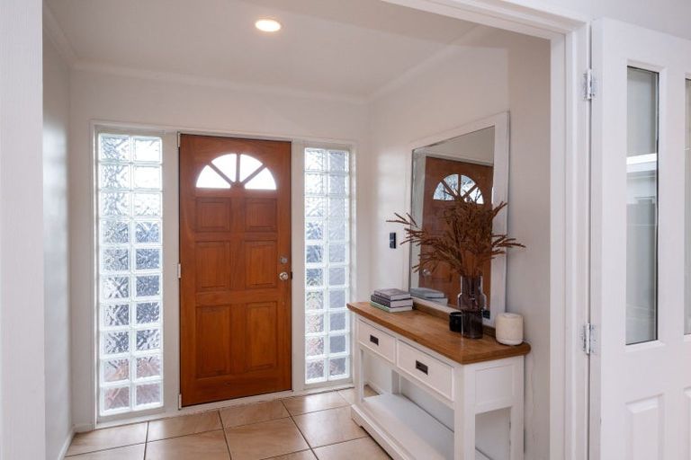 Photo of property in 9a Avenue Road, Greenmeadows, Napier, 4112