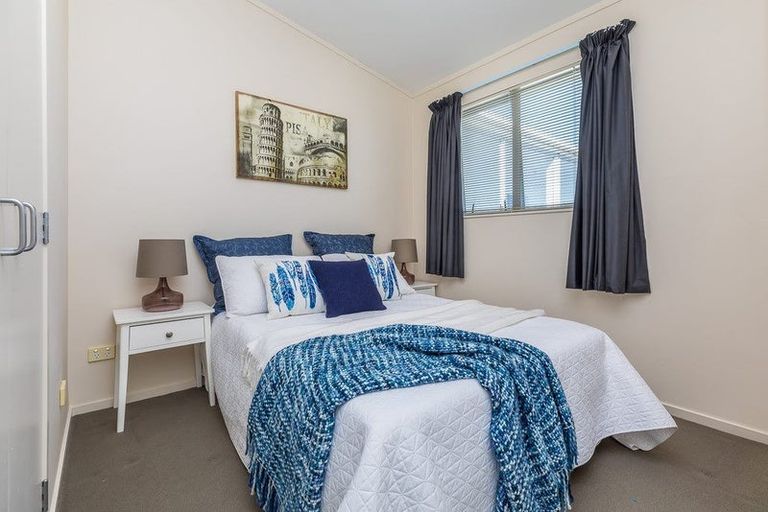 Photo of property in 325/26 Morningside Drive, Morningside, Auckland, 1025