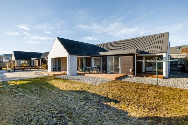 Photo of property in 347 Aubrey Road, Wanaka, 9305