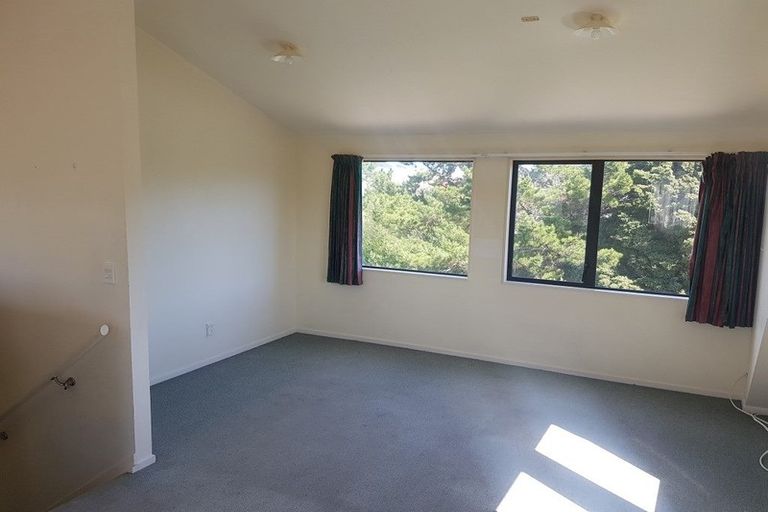 Photo of property in 6 Morere Street, Titahi Bay, Porirua, 5022