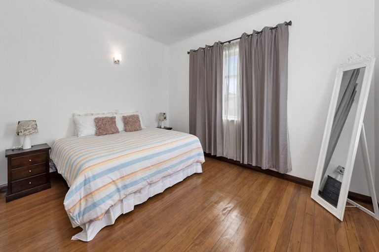 Photo of property in 103 Forest Lake Road, Forest Lake, Hamilton, 3200