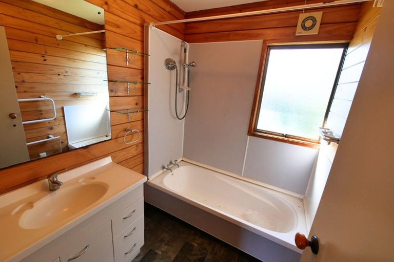 Photo of property in 91 St Annes Crescent, Wattle Downs, Auckland, 2103