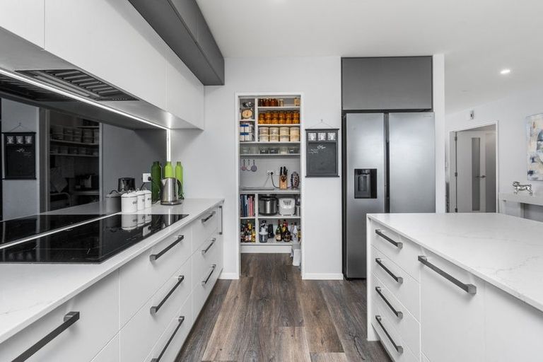 Photo of property in 19 Whitburn Avenue, Halswell, Christchurch, 8025