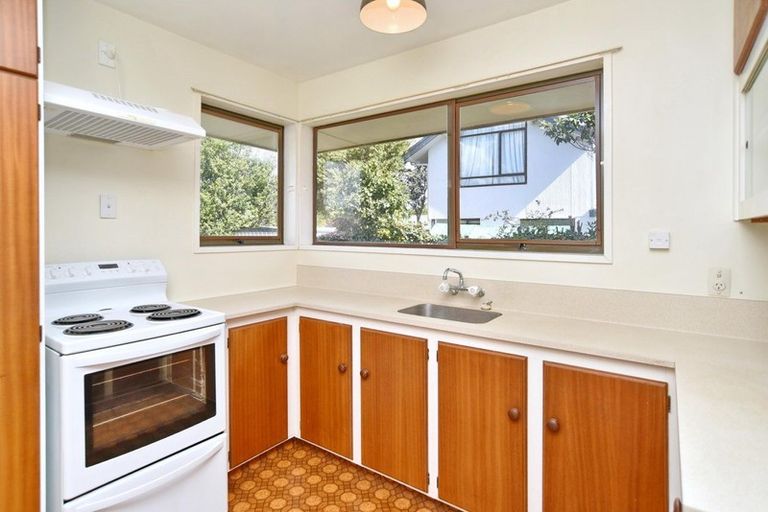 Photo of property in 2/1 Mapledale Place, Halswell, Christchurch, 8025