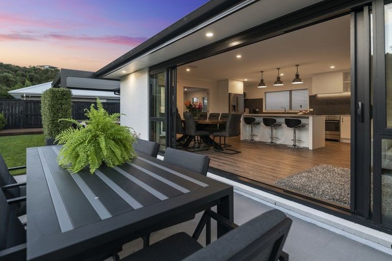 Photo of property in 84 Pakanga Grove, Pyes Pa, Tauranga, 3112