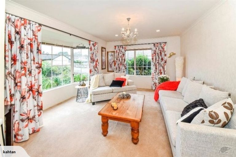 Photo of property in 52 Rathmar Drive, Manurewa, Auckland, 2105