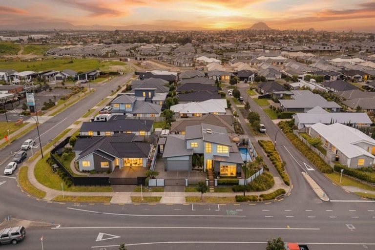 Photo of property in 64 Sandhurst Drive, Papamoa Beach, Papamoa, 3118