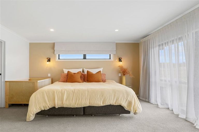 Photo of property in 52 Oakdale Drive, Kinloch, Taupo, 3377