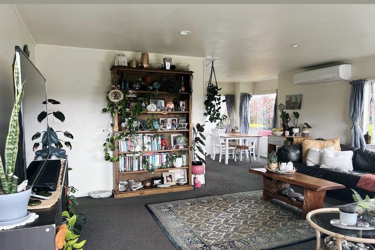 Photo of property in 38 Charlotte Street, Stanmore Bay, Whangaparaoa, 0932