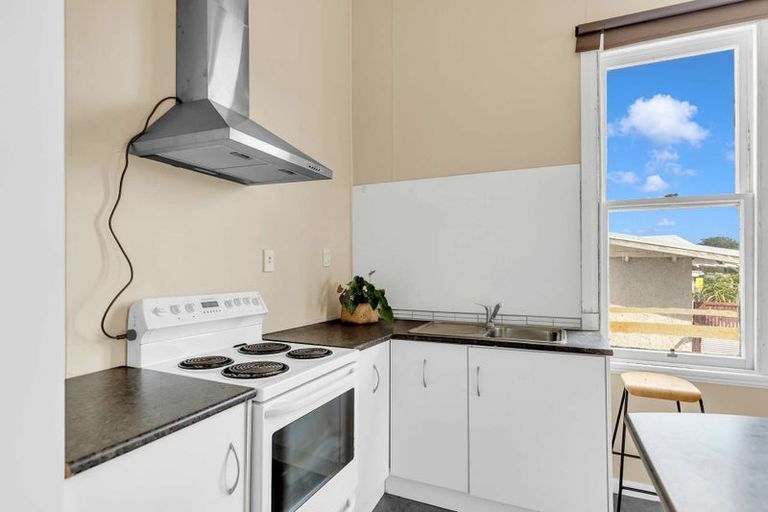 Photo of property in 83 Alma Road, Gonville, Whanganui, 4501