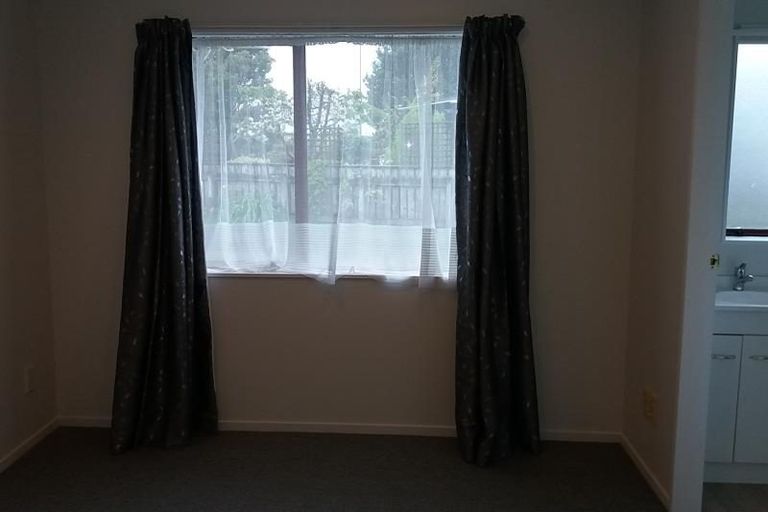 Photo of property in 112 Makarini Street, Paraparaumu, 5032