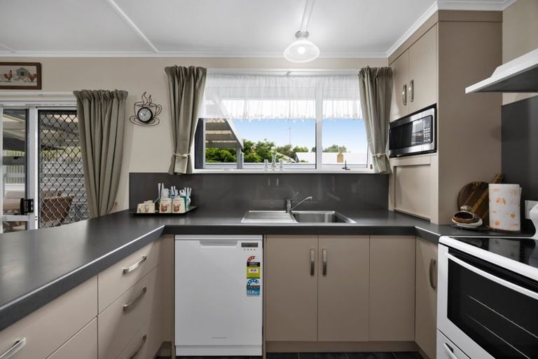 Photo of property in 240 Egmont Street, Patea, 4520