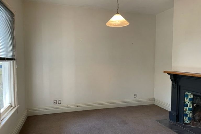 Photo of property in 4/6 Defoe Place, Waltham, Christchurch, 8023