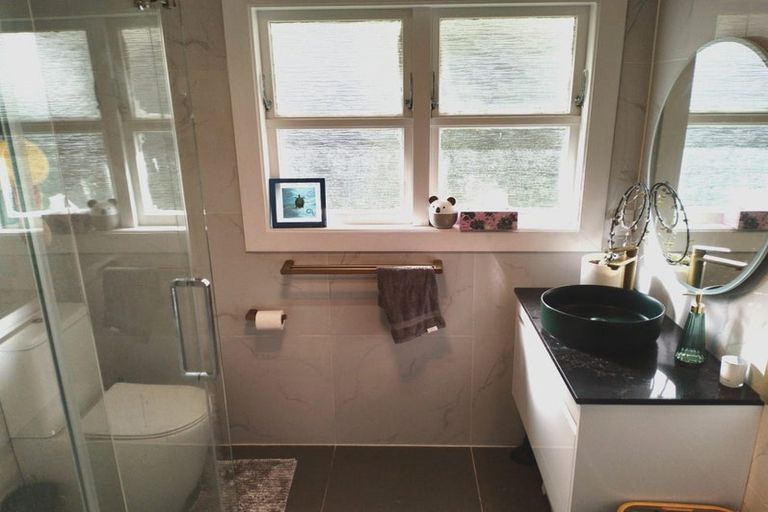 Photo of property in 17 California Drive, Totara Park, Upper Hutt, 5018