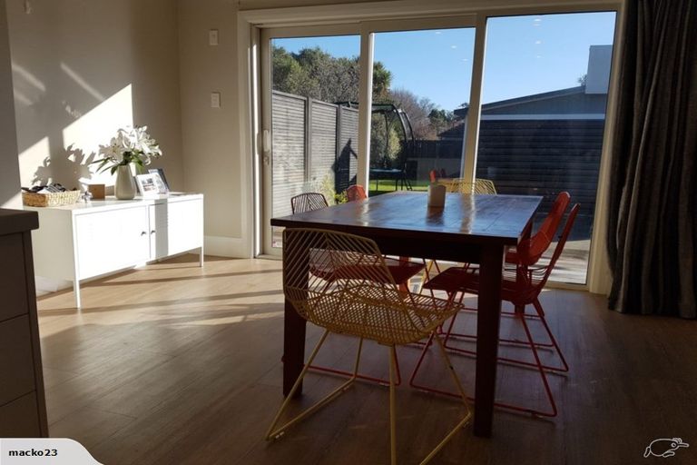 Photo of property in 27 Somerfield Street, Somerfield, Christchurch, 8024