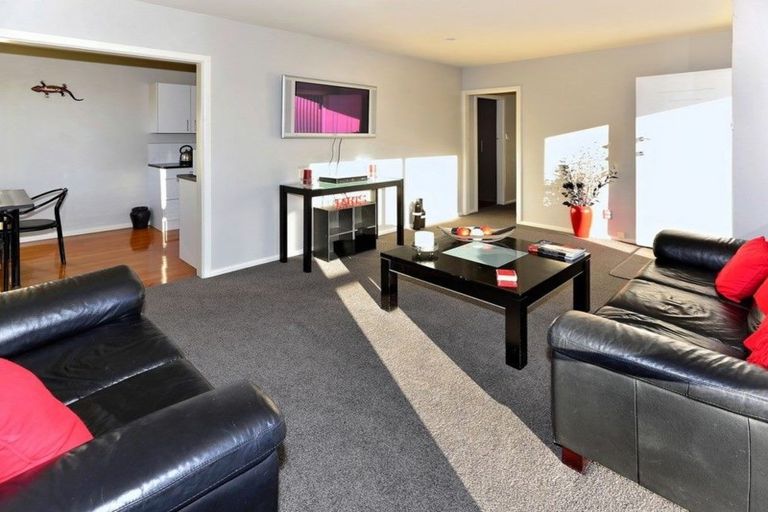 Photo of property in 2/19 Cunningham Place, Halswell, Christchurch, 8025