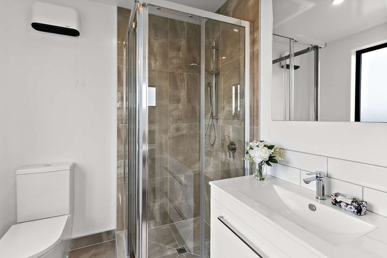 Photo of property in 2/41 Wychbury Street, Spreydon, Christchurch, 8024