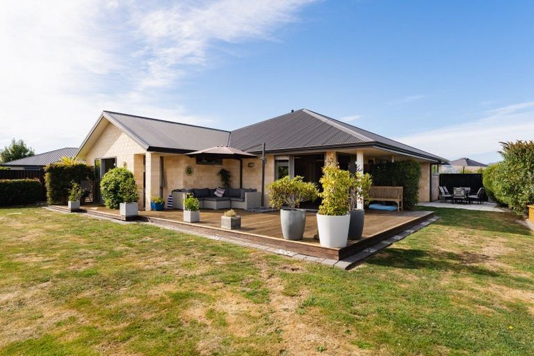 Photo of property in 8 Silver Springs Boulevard, Mosgiel, 9024