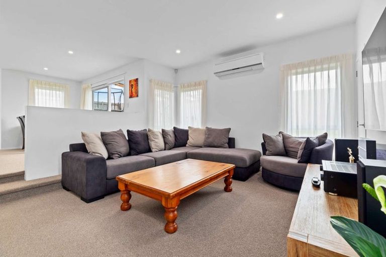 Photo of property in 22 Waitahu Rise, Pukekohe, 2120