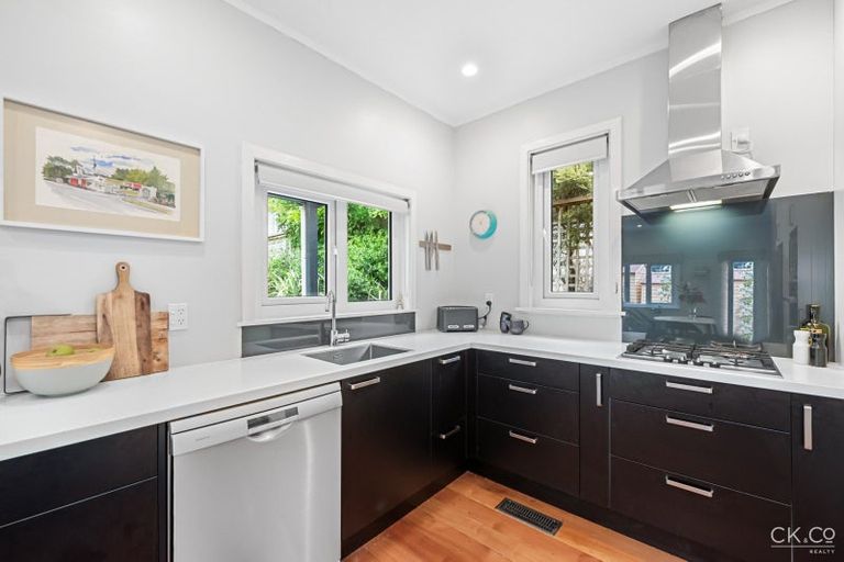 Photo of property in 67 Norton Park Avenue, Fairfield, Lower Hutt, 5011