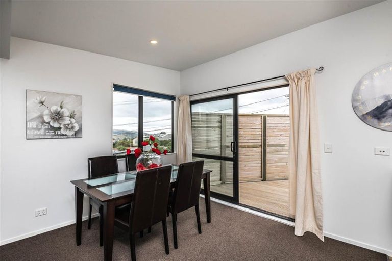 Photo of property in 106b Glanmire Road, Newlands, Wellington, 6037