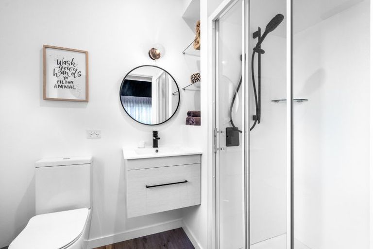 Photo of property in 184 Park Street, Winton, 9720