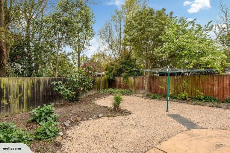 Photo of property in 12 Fraser Place, Rangiora, 7400