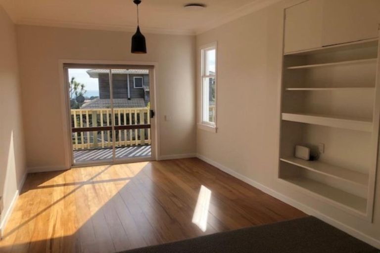 Photo of property in 79 Carrington Street, Lower Vogeltown, New Plymouth, 4310