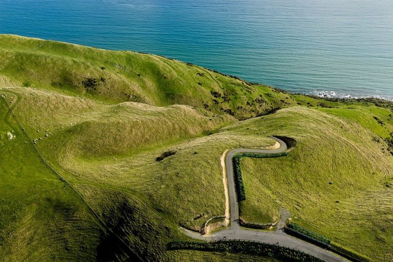 Photo of property in 1275 Paekakariki Hill Road, Paekakariki Hill, Porirua, 5381