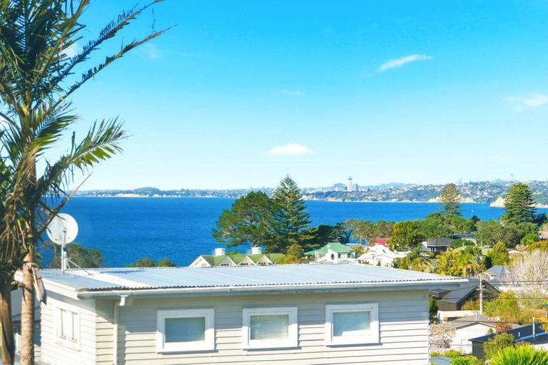 Photo of property in 35b Toroa Street, Torbay, Auckland, 0630