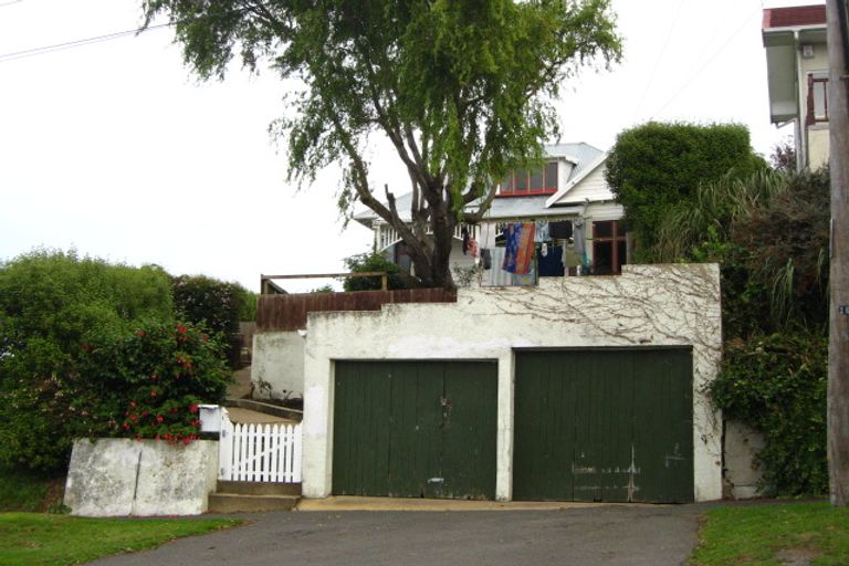 Photo of property in 1 Ryehill Street, Calton Hill, Dunedin, 9012
