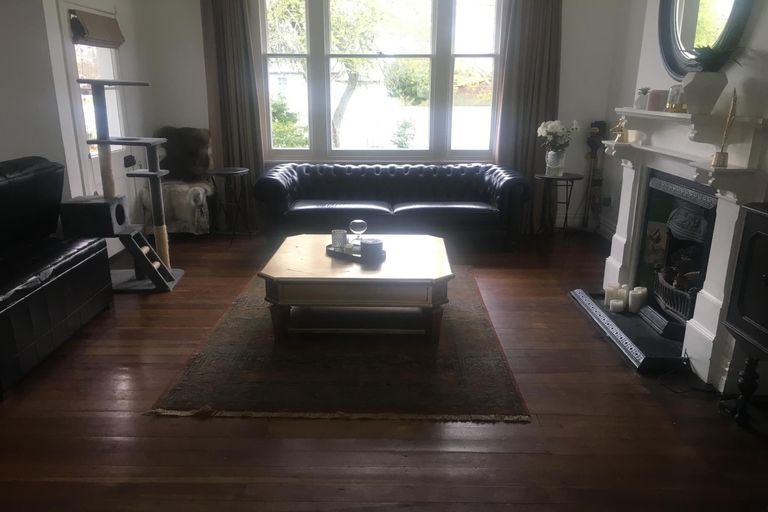 Photo of property in 150 Victoria Street, Cambridge, 3434