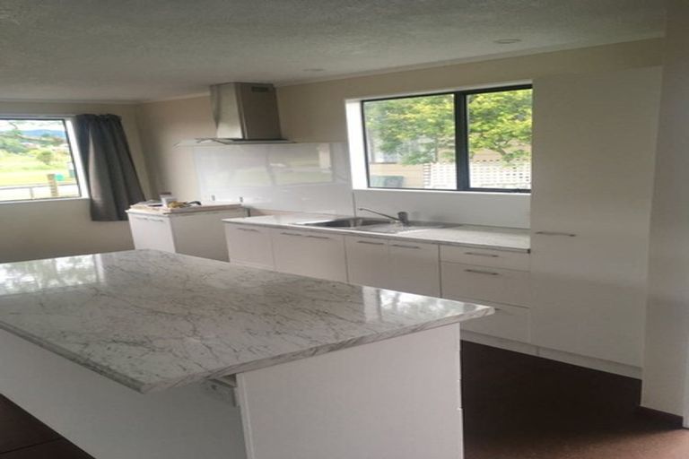 Photo of property in 60 Pohutukawa Drive, Owhata, Rotorua, 3010