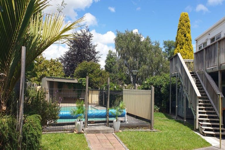 Photo of property in 4 Papawai Place, Milson, Palmerston North, 4414