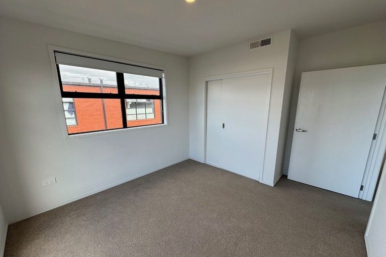 Photo of property in 17 Owens Place, Mount Maunganui, 3116