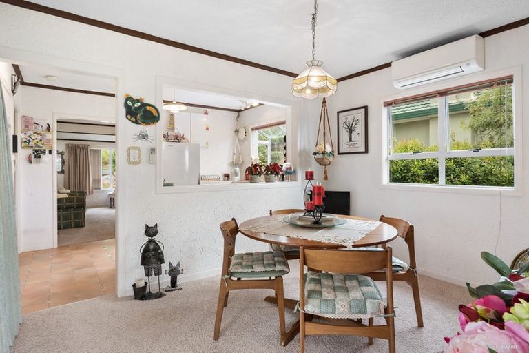 Photo of property in 530 Beach Road, Murrays Bay, Auckland, 0630