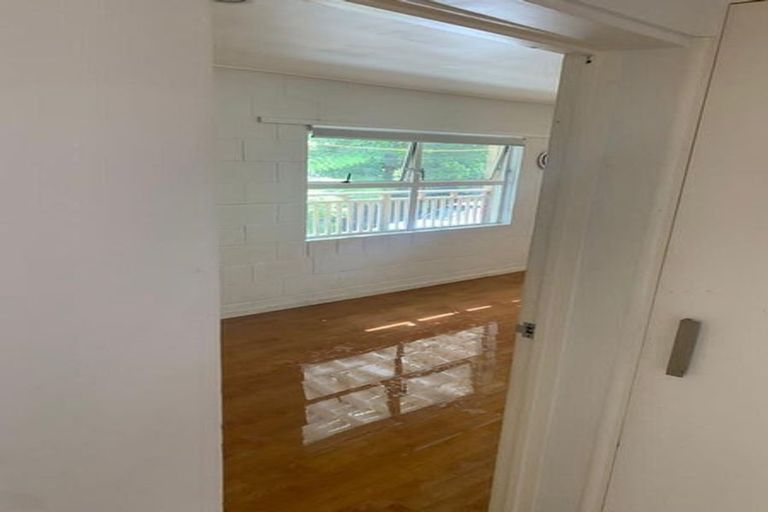 Photo of property in 190 Manuka Road, Bayview, Auckland, 0629