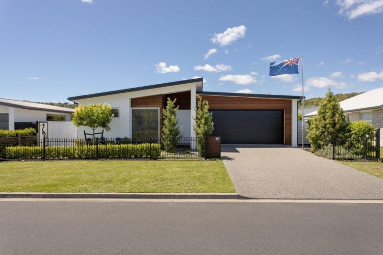 Photo of property in 90 Awataha Crescent, Pyes Pa, Tauranga, 3110