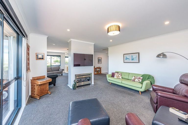 Photo of property in 12 Windsor Terrace, Durie Hill, Whanganui, 4500