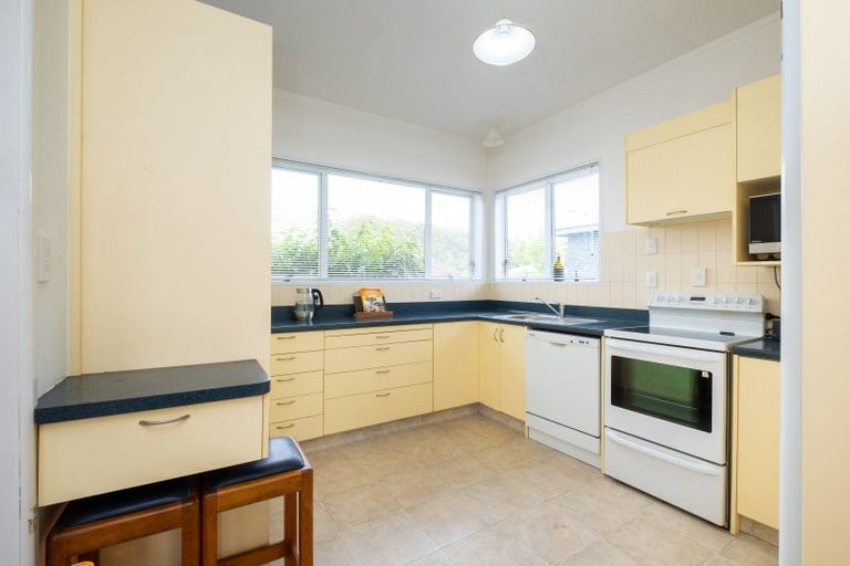 Photo of property in 7 Mill Road, Clive, 4102