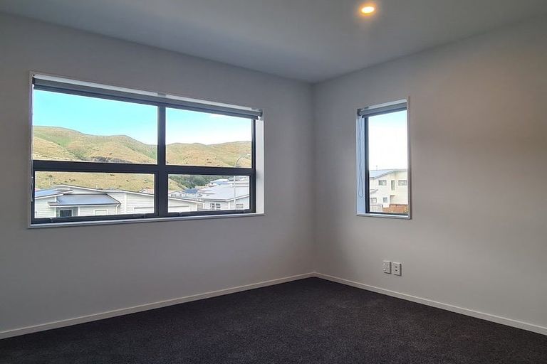 Photo of property in 87 Melksham Drive, Churton Park, Wellington, 6037