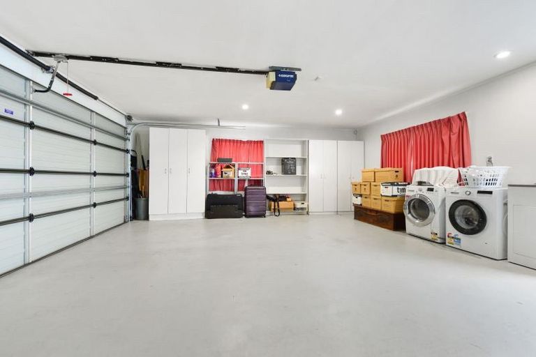 Photo of property in 61 Vardon Road, St Andrews, Hamilton, 3200