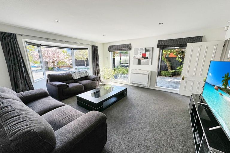 Photo of property in 70 Lake Terrace Road, Burwood, Christchurch, 8061