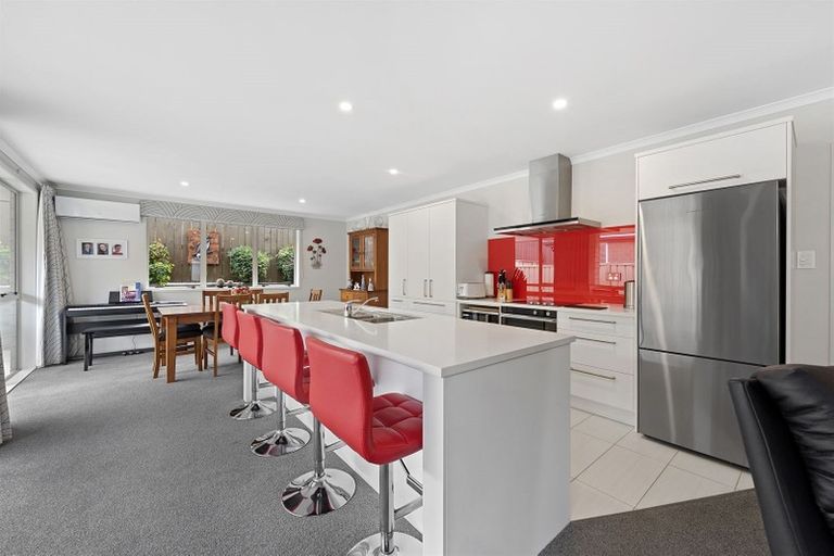 Photo of property in 16 Seashell Drive, Papamoa Beach, Papamoa, 3118