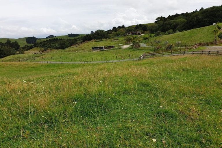 Photo of property in 127a Oruawharo Road, Topuni, Wellsford, 0975