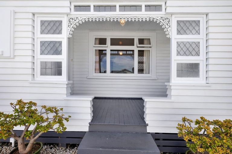 Photo of property in 33 Beach Street, Fitzroy, New Plymouth, 4312