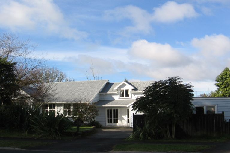 Photo of property in 120 Old Farm Road, Hamilton East, Hamilton, 3216